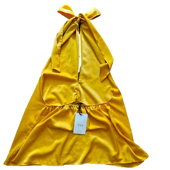 Vicki Satin Crossover XL Halter Top Yellow Gold - Picture 2 of 3